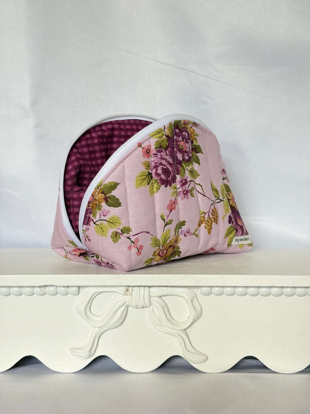 Purple Vines Medium Clamshell Pouch