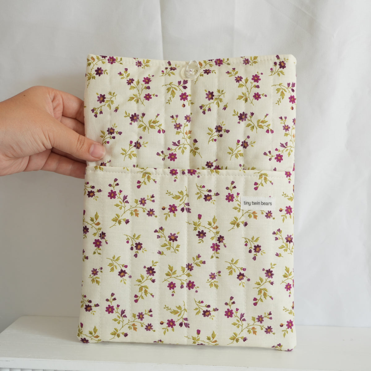 Trellis Vines Book Sleeve