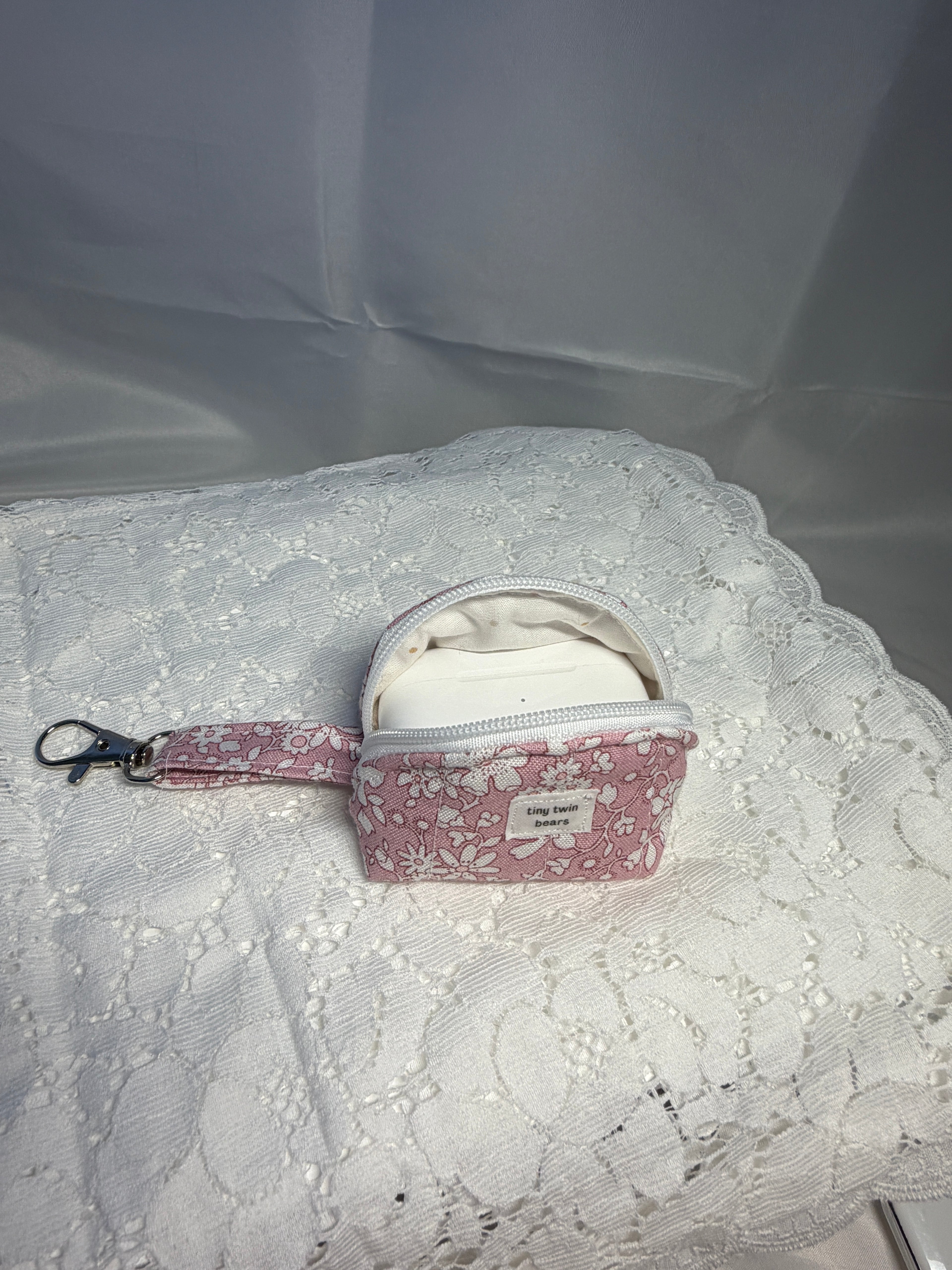 Mauve Floral Airpod Case