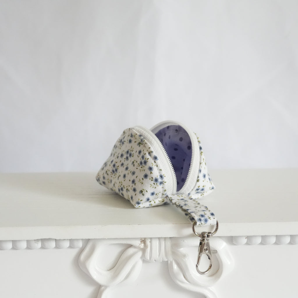 Periwinkle Airpod Case