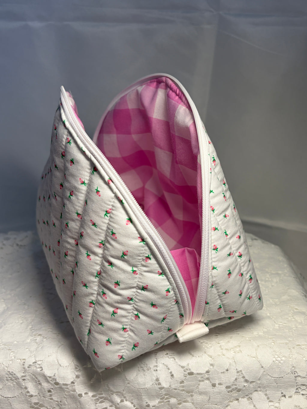 Mini Rose Large Clamshell Pouch