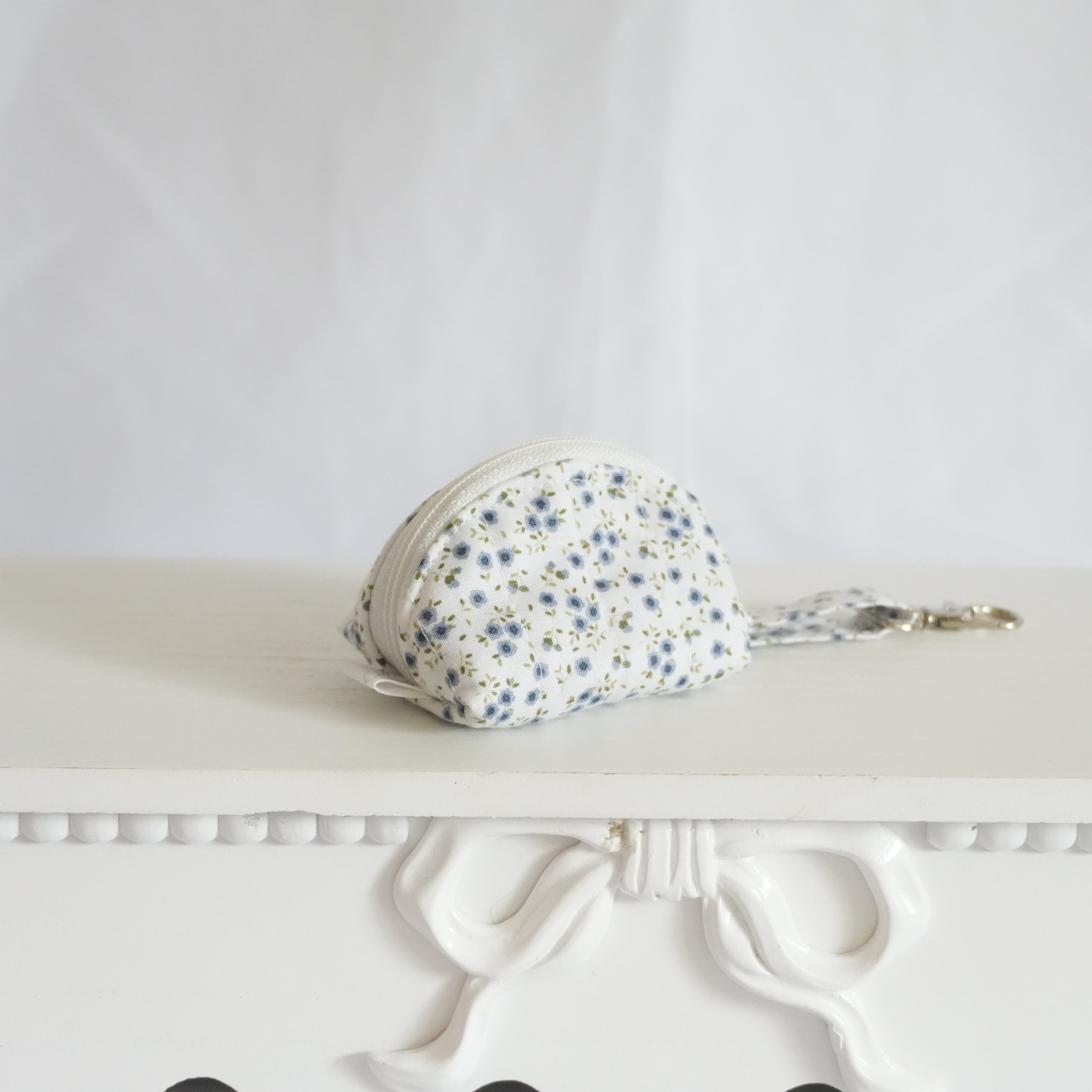 Periwinkle Airpod Case