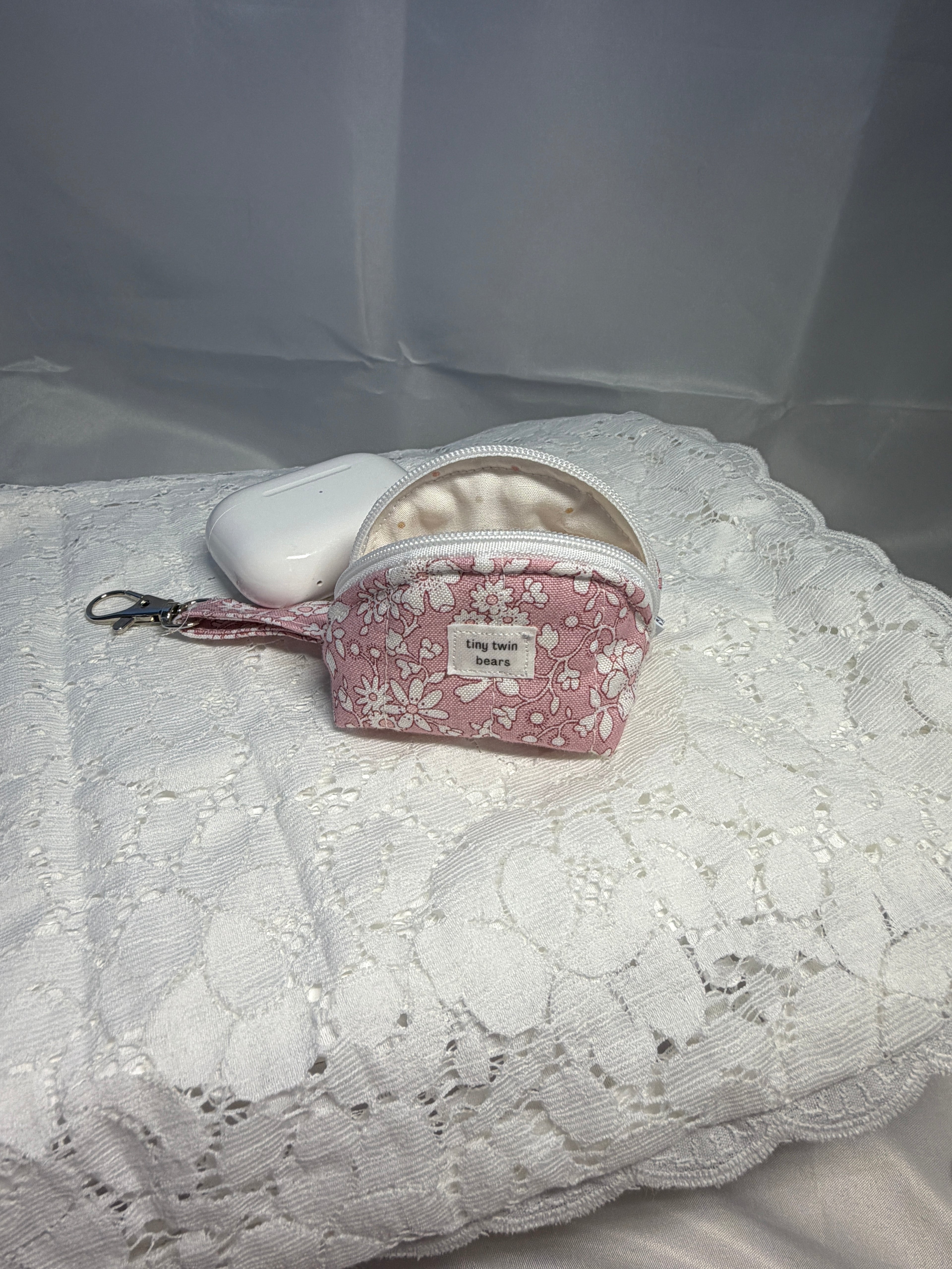 Mauve Floral Airpod Case