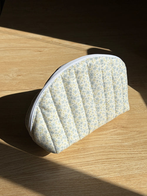 Blue Picnic Large Clamshell Pouch