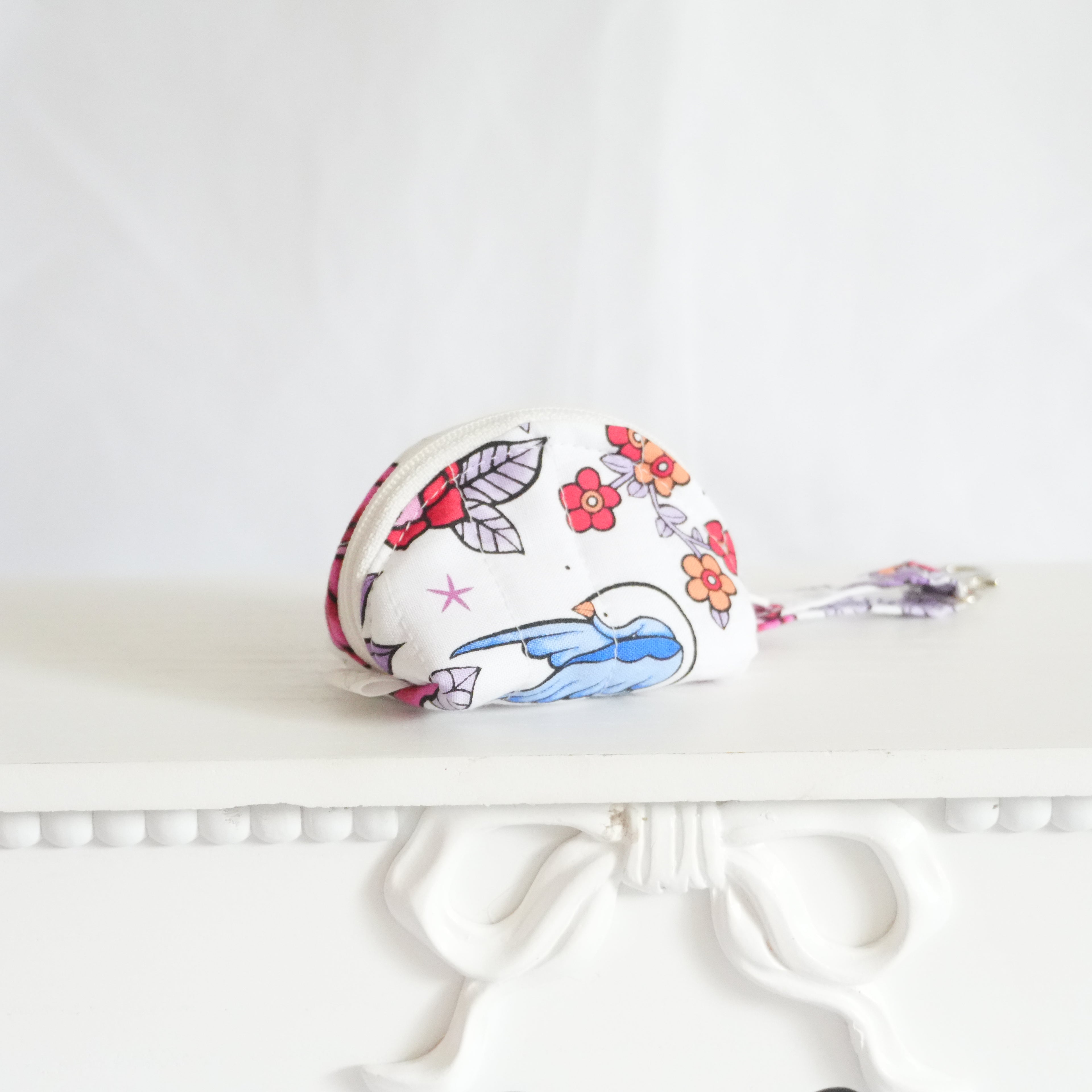 Bird Airpod Case Pink Liner