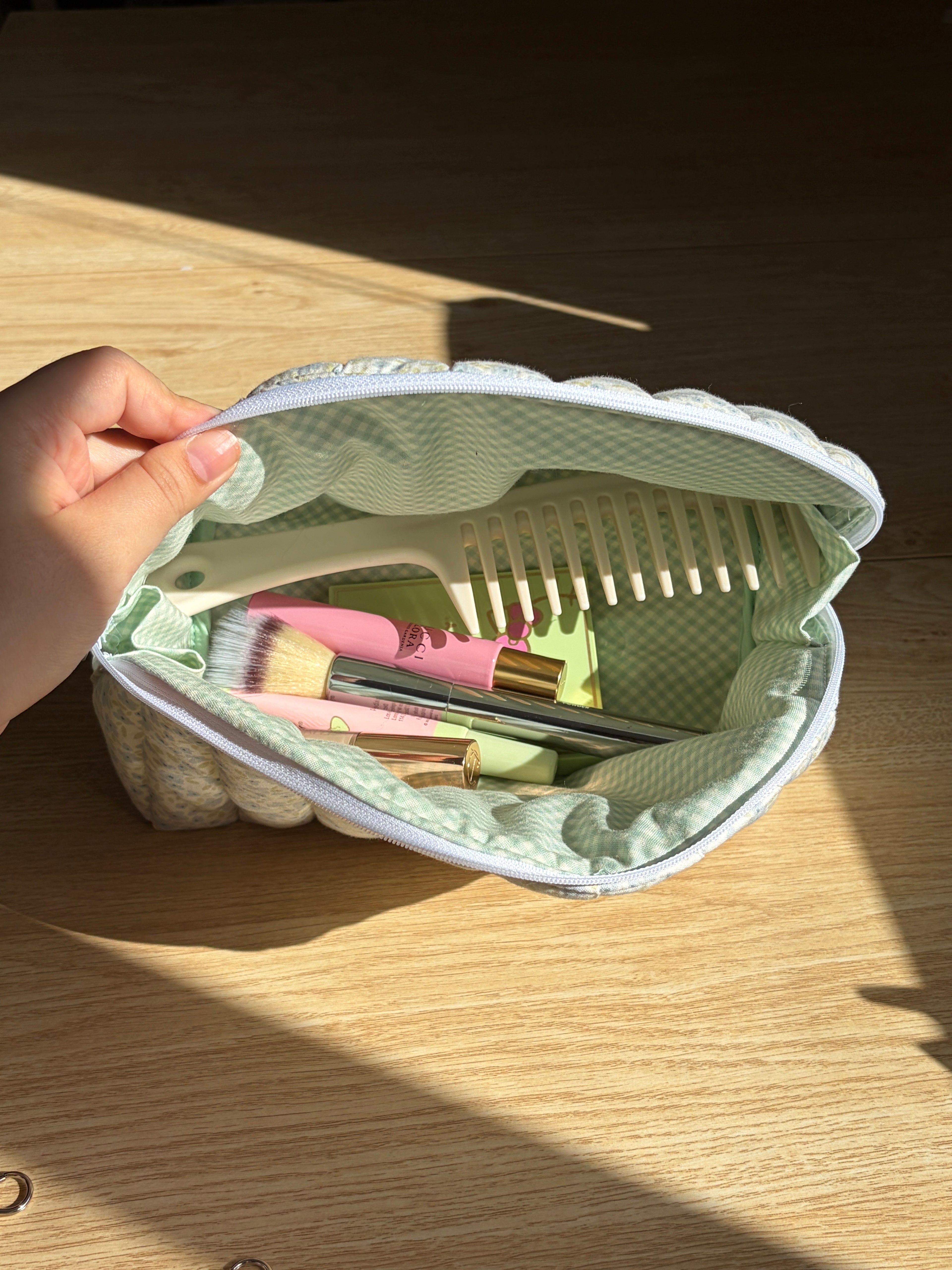 Blue Picnic Large Clamshell Pouch