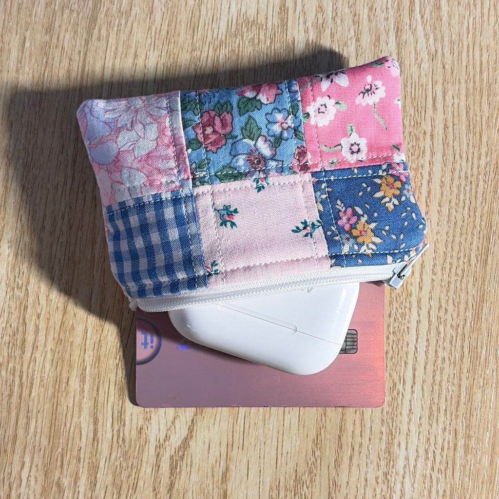Scrappy Card Holder