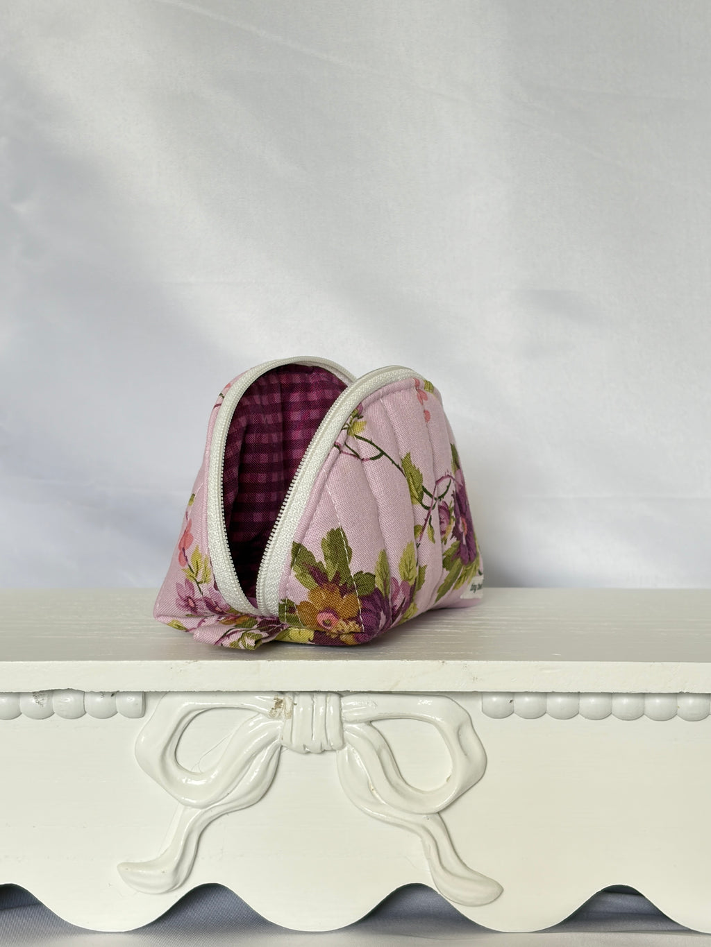 Purple Vines Small Clamshell Pouch