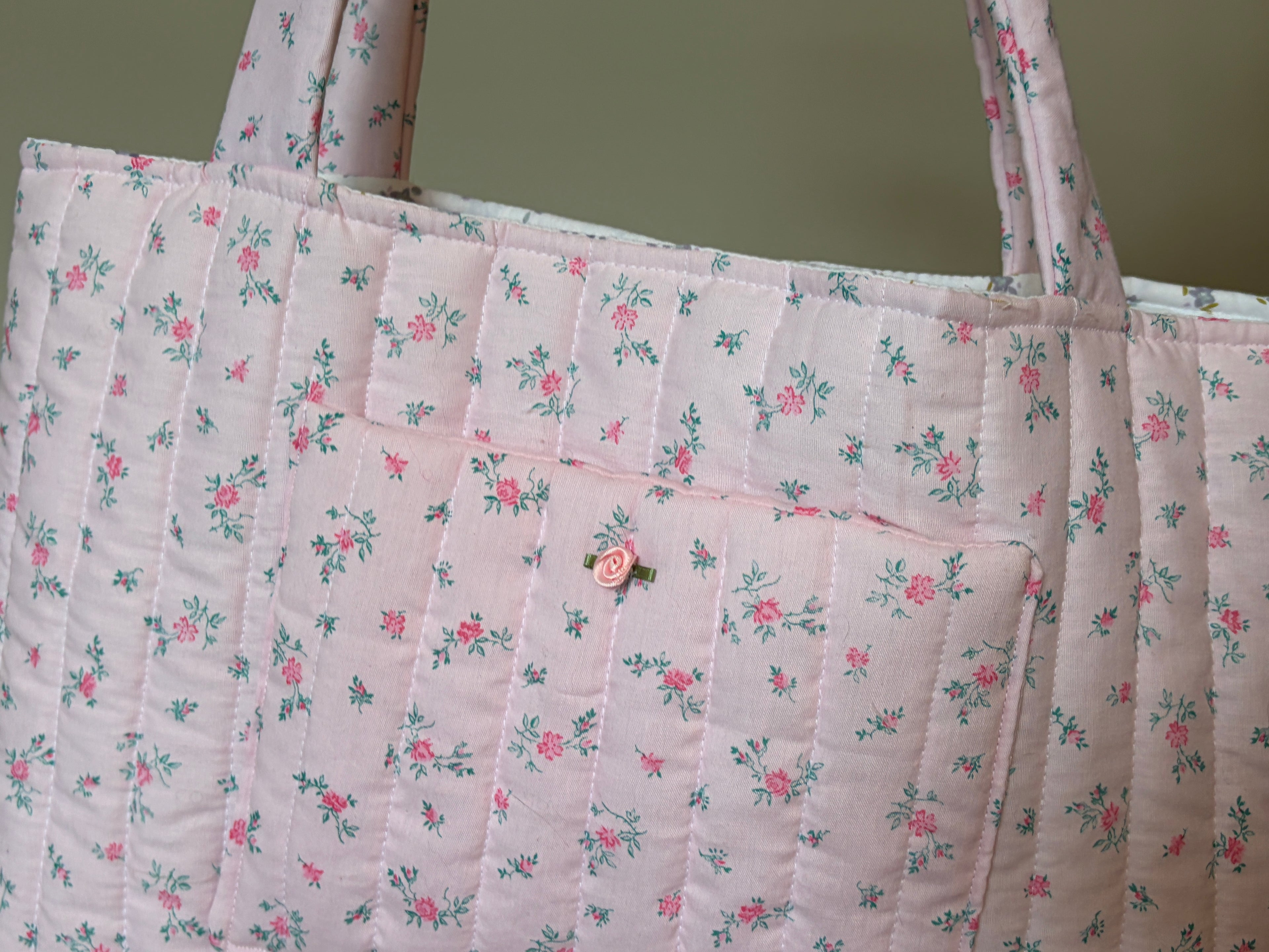 Vintage Rose Bushes - Extra-Large Tote Bag