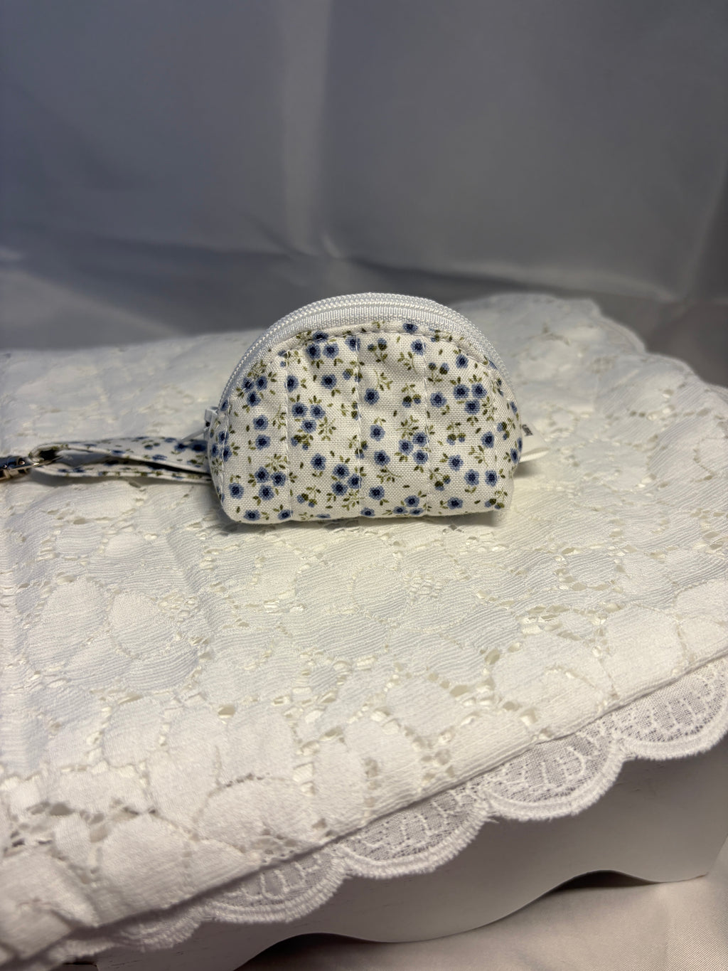 Periwinkle Airpod Case