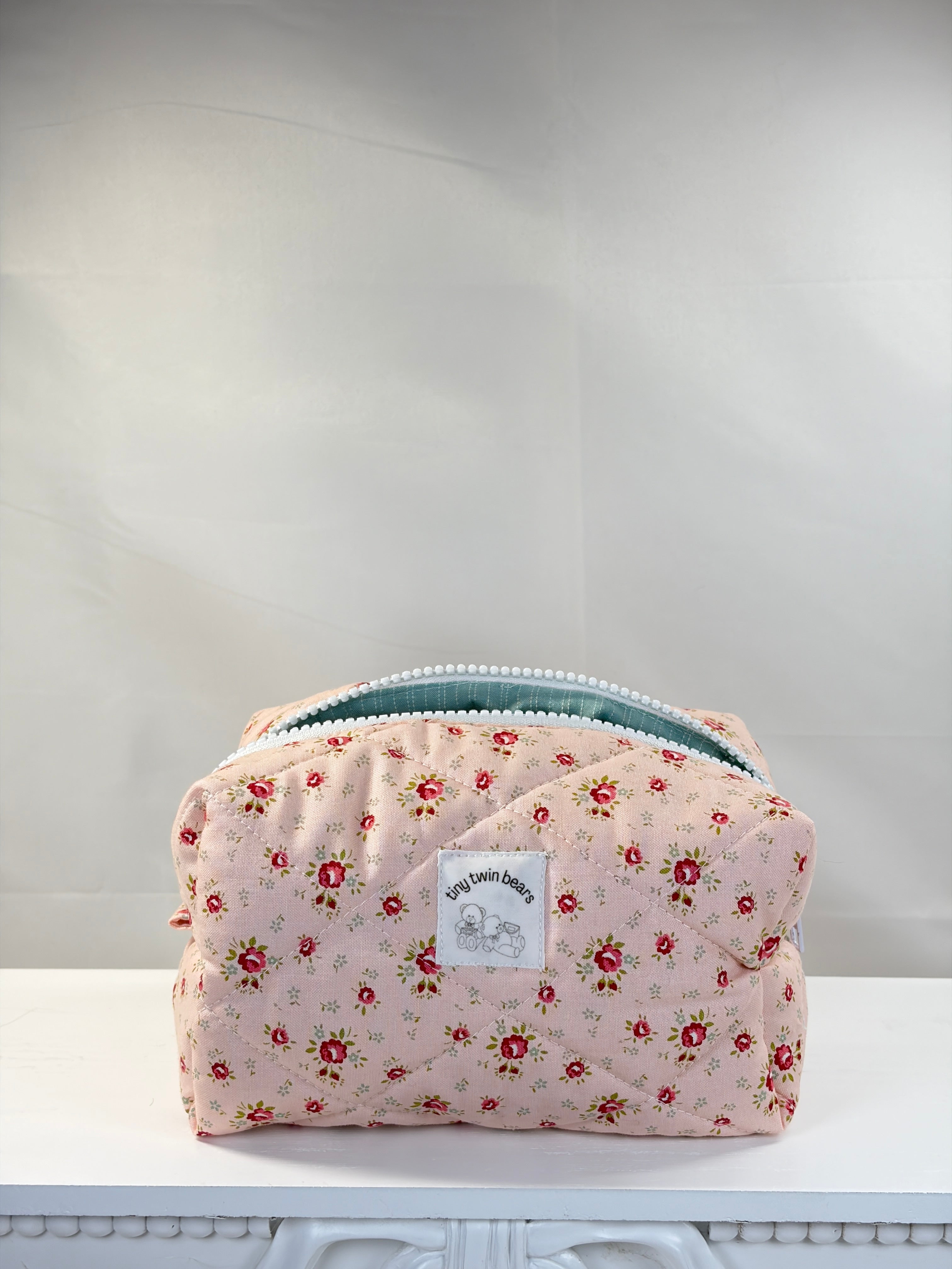Rosette Crosshatched Boxy Makeup Bag