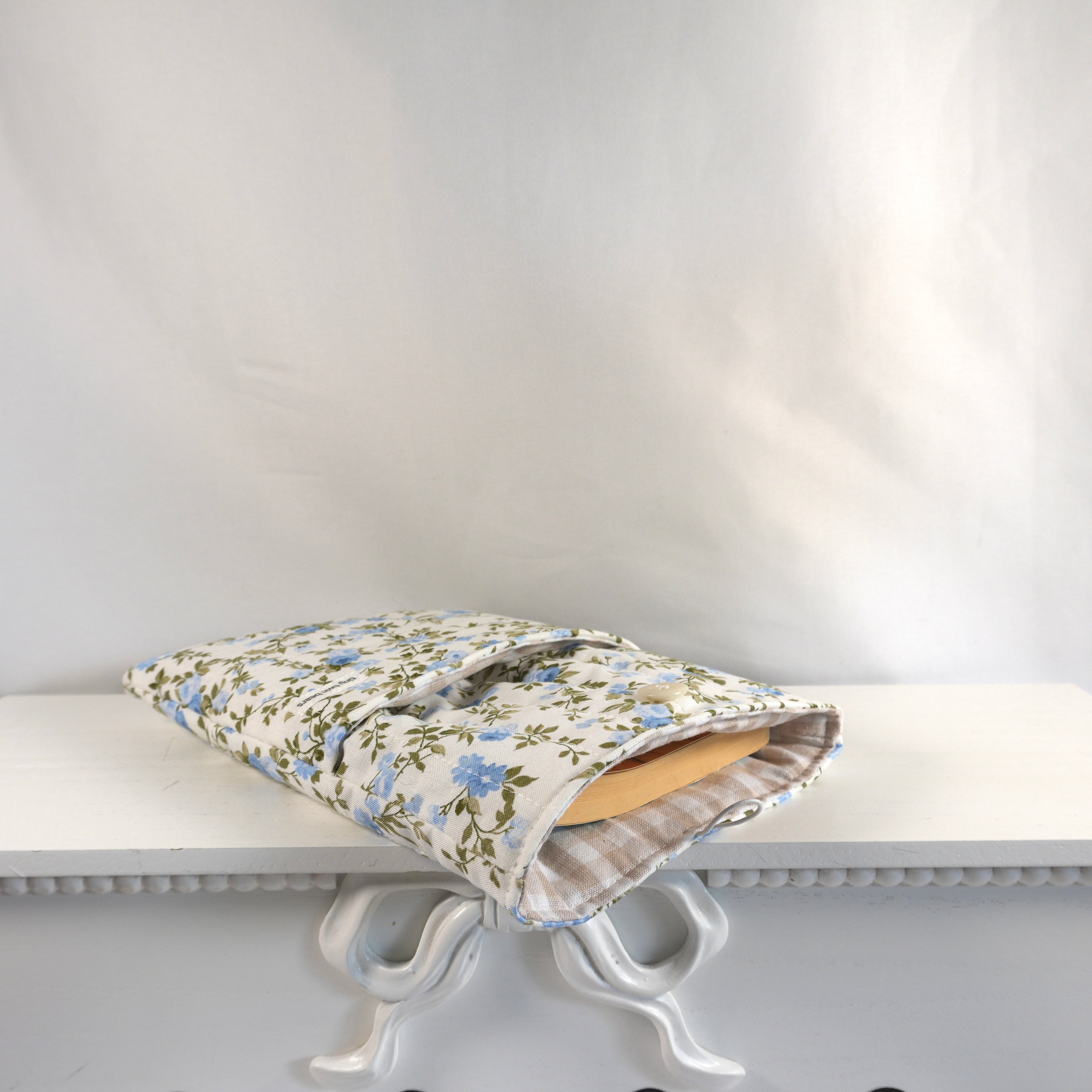 Blue Vine Book Sleeve
