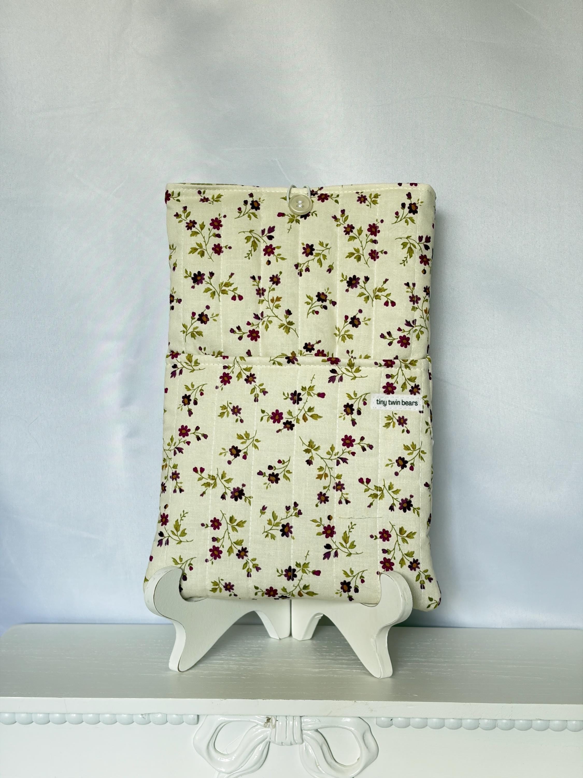 Floral Quilted Book Sleeve